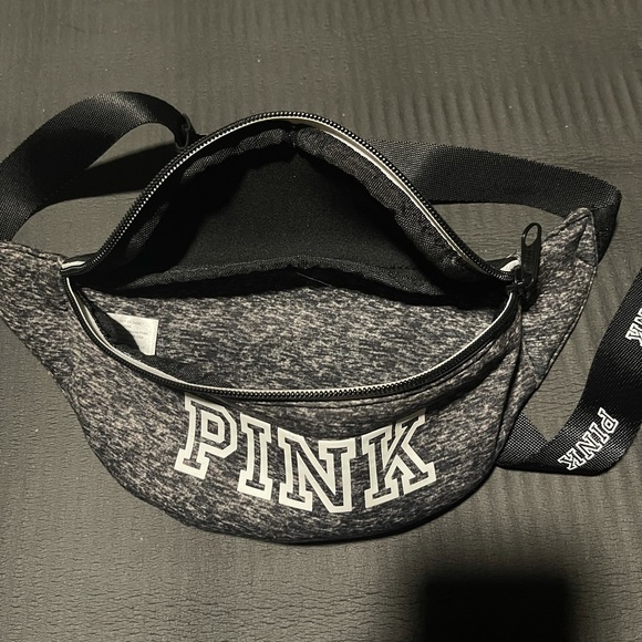 Pink Fanny pack - Picture 2 of 3